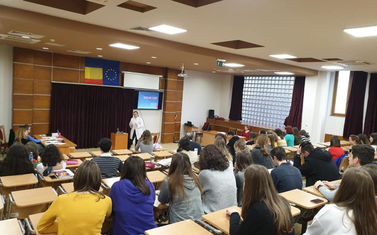 Șapte premii și 34 de mențiuni au obținut elevii Colegiului „Gheorghe Șincai” Baia Mare la Concursul regional de matematică „Prin Labirintul Matematicii”