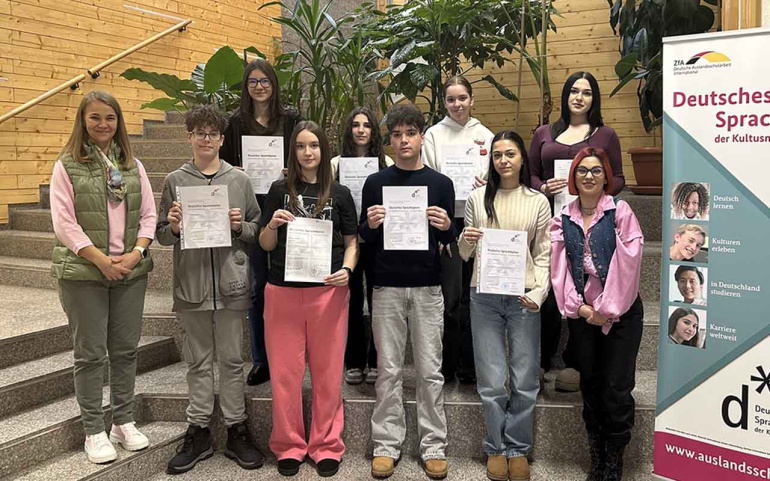 Felicitări elevilor pentru obținerea atestatului de limba germană DSD I