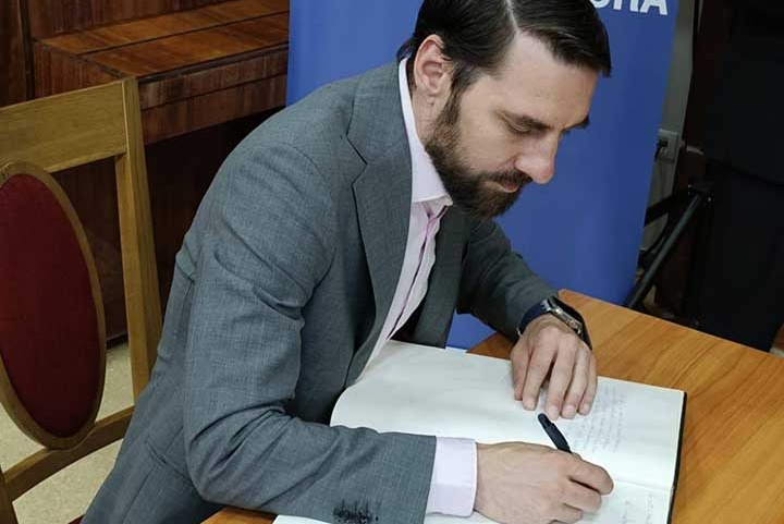 Întâlnire cu istoria: Prințul Nicolae al României în dialog cu elevii șinicaști