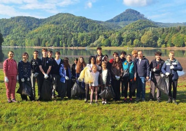 Elevii de la „Gheorghe Șincai”, împreună pentru un mediu mai curat